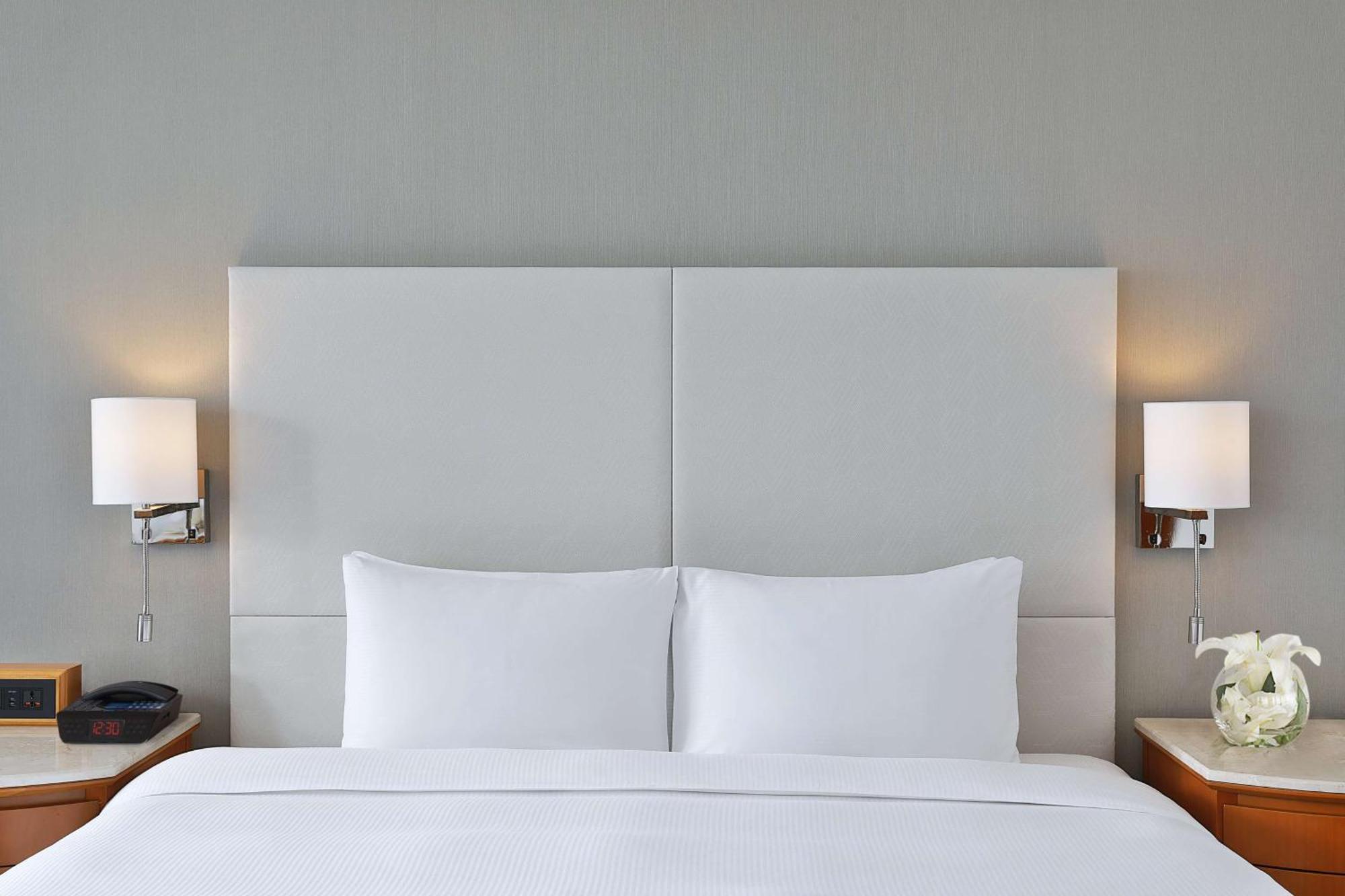 Accessible Deluxe King Room Balcony