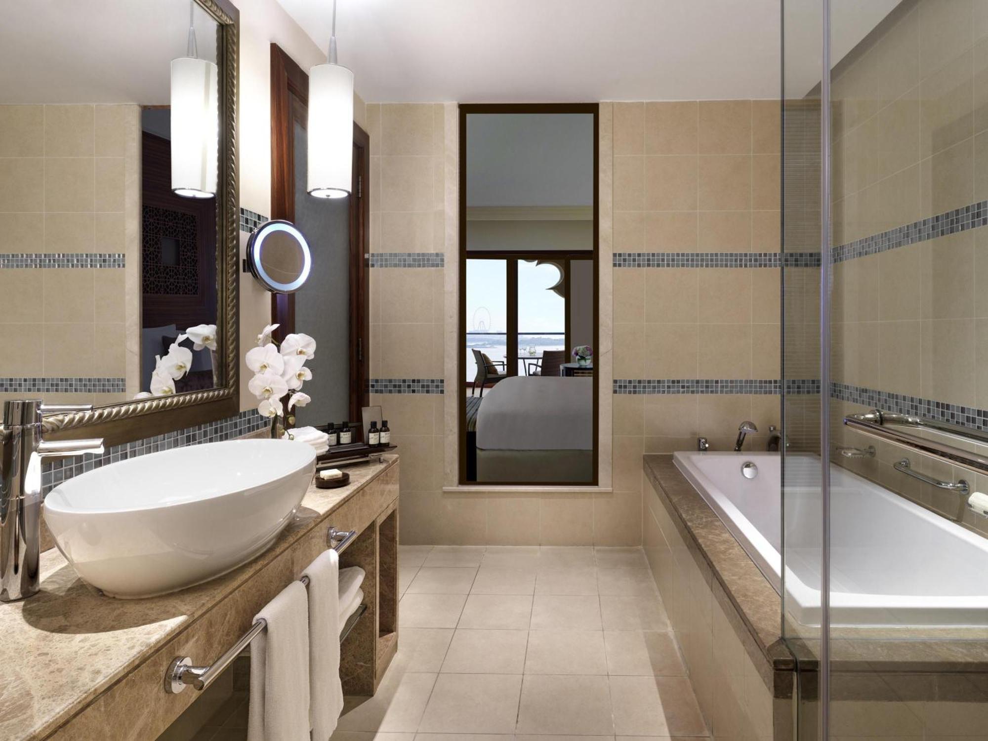 Deluxe King Room with Palm Sea View,1742798845:JPEG