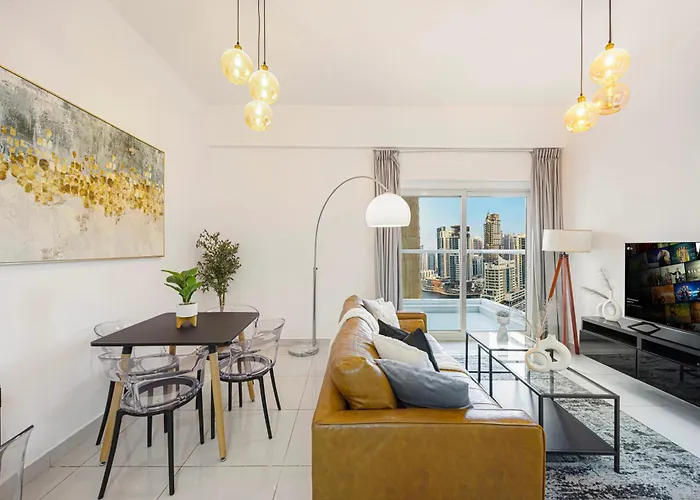 Stunning Space With Full Marina View