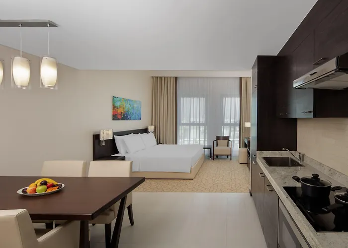  Hyatt Place Dubai Jumeirah Residences